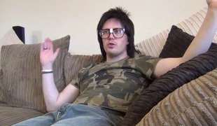 Nerdy IT chap receives favourable with a dark haired cock engulfing whore