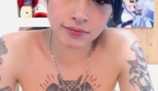 This horny tattooed webcam model is the only one who can turn me on